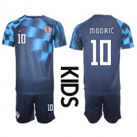 Koszulka piłkarska Chorwacja Luka Modric #10 Strój wyjazdowy dla dzieci MŚ 2022 tanio Krótki Rękaw (+ Krótkie spodenki)